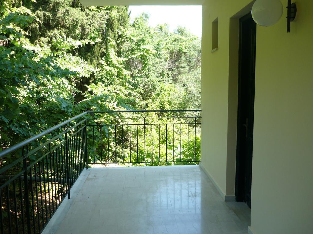 Karina Hotel Benitses  Buitenkant foto