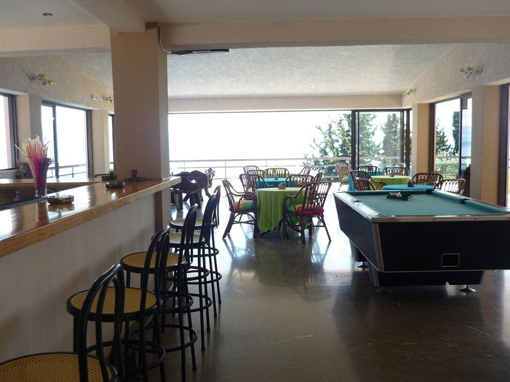 Karina Hotel Benitses  Buitenkant foto