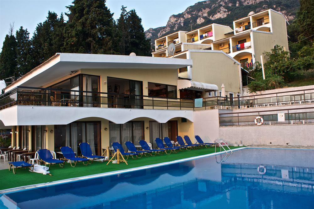 Karina Hotel Benitses  Buitenkant foto